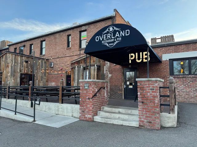 Overland Restaurant & Pub