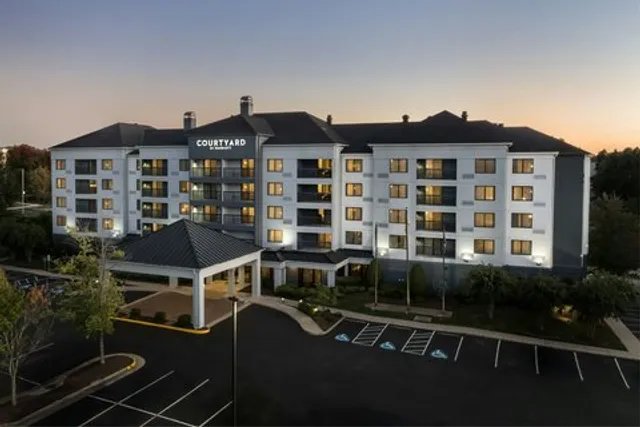 Courtyard by Marriott Richmond Chester