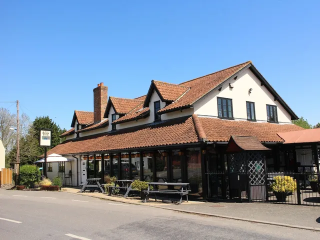 Crown Lodge & Restaurant