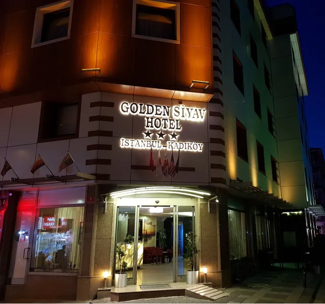 Golden Siyav Hotel