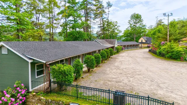 The Boulders at Squam