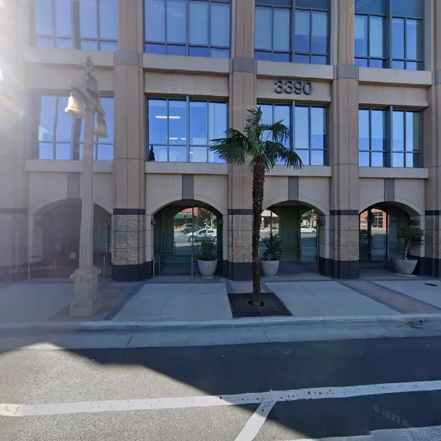 3390 University Ave