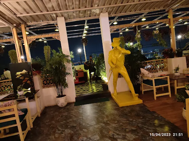 EMBASSY CLUB & SKY LOUNGE