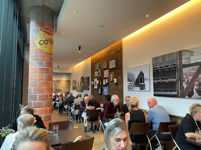 Farmers Kitchen + Bar