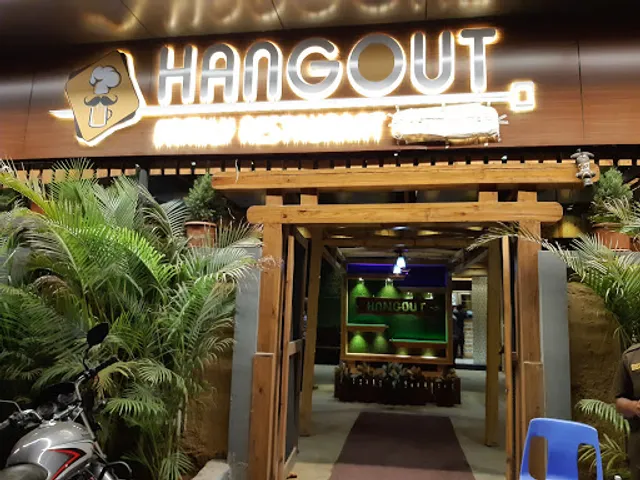 Hotel Hangout Family Restaurant