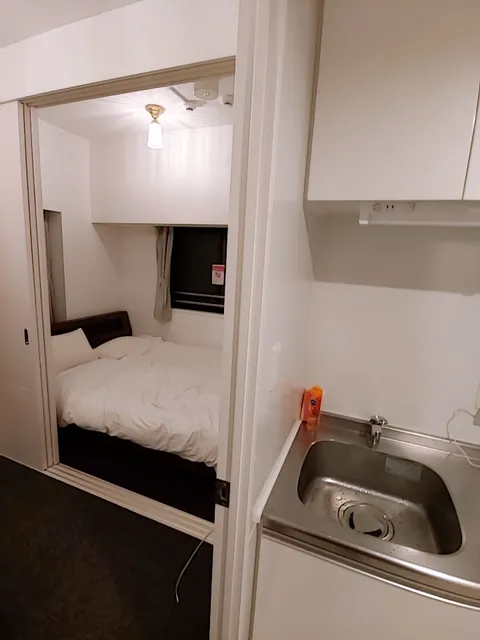 Rejidensuhoteruhakata 12