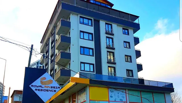 Royal Inn Seza Residence