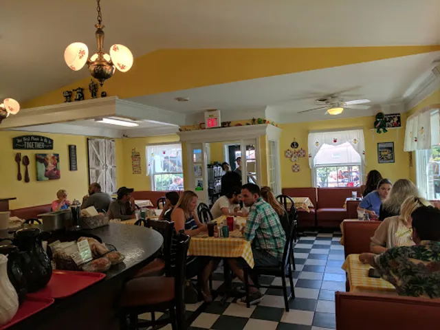 Valley Café Restaurant - Akron