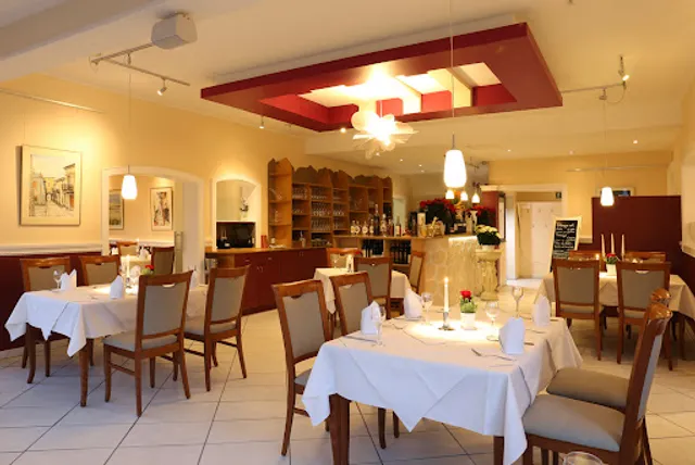 Ristorante Raffaello - Inh. Fam. Dora