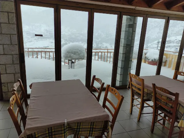 "Πανόραμα Ἀσκύφου" Ταβέρνα-Ξενώνες