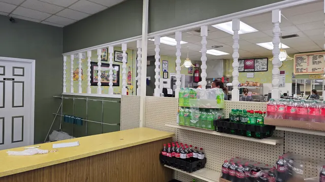 Louise's Sweet T Cafe