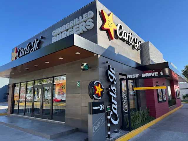 Carl's Jr. Pabellón Serdan Puebla