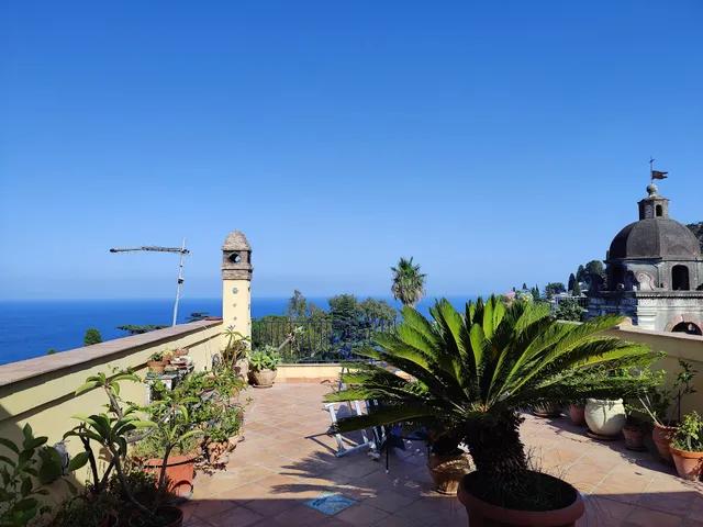 The Dolphins Guest House