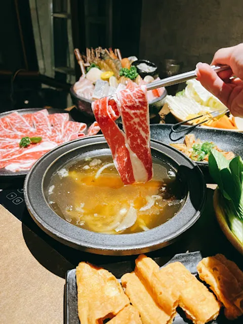 論石間鍋物-台中國美店