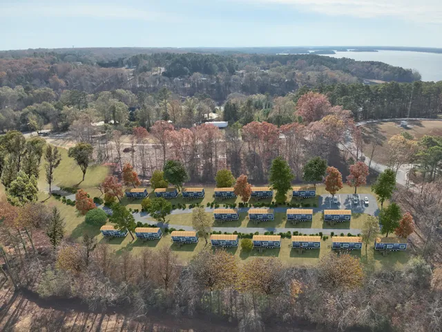 Hartwell Cove Resort