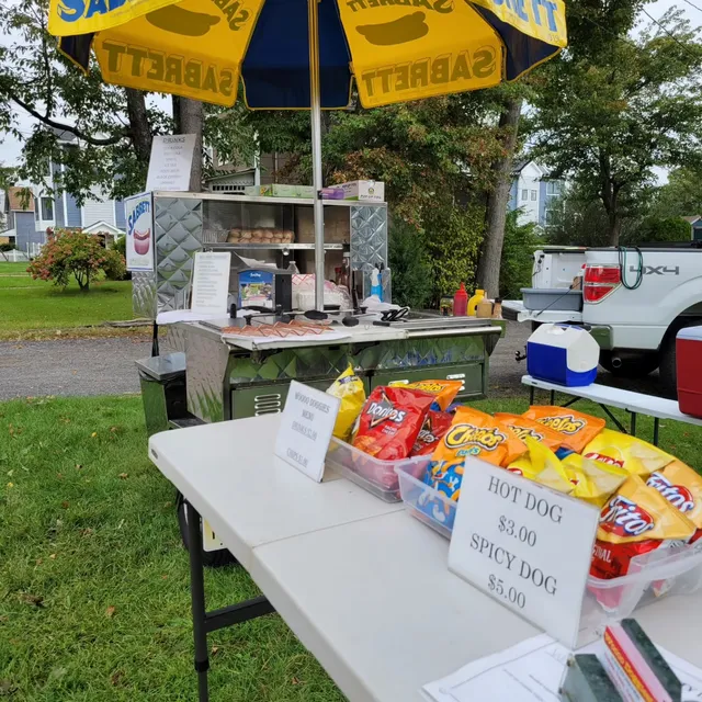 Woooo Doggies hot dogs