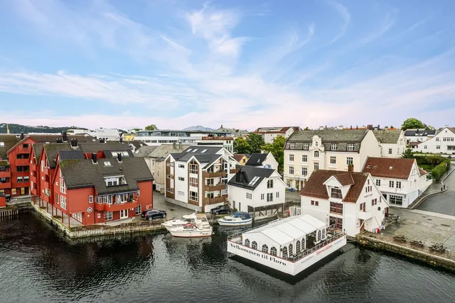 Floro Apartments Hotell