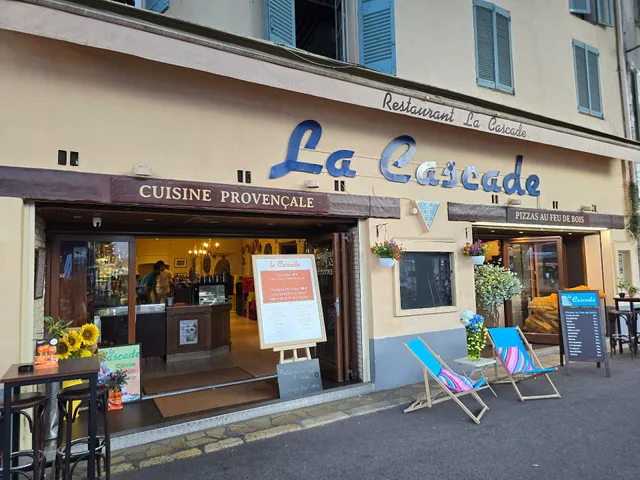 La Cascade - Restaurant - Pizzeria - Bar (nouveaux propriétaires)