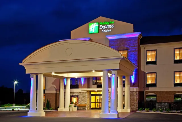 Holiday Inn Express & Suites Franklin by IHG