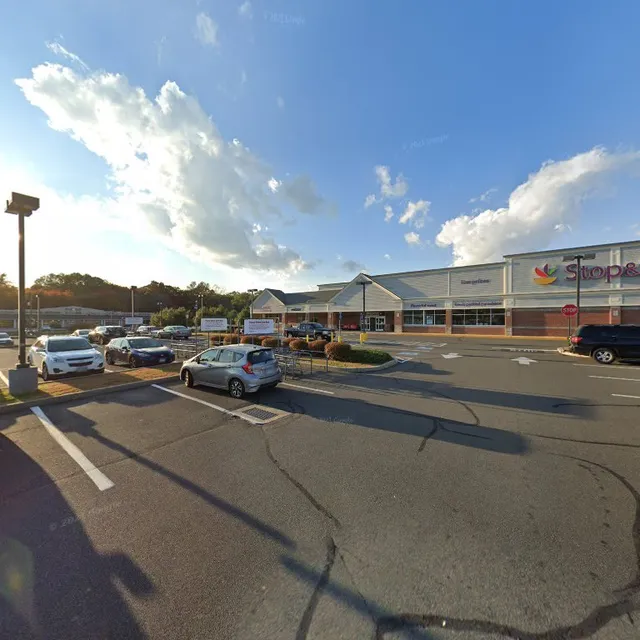 East Hampton Mall Shopping Center