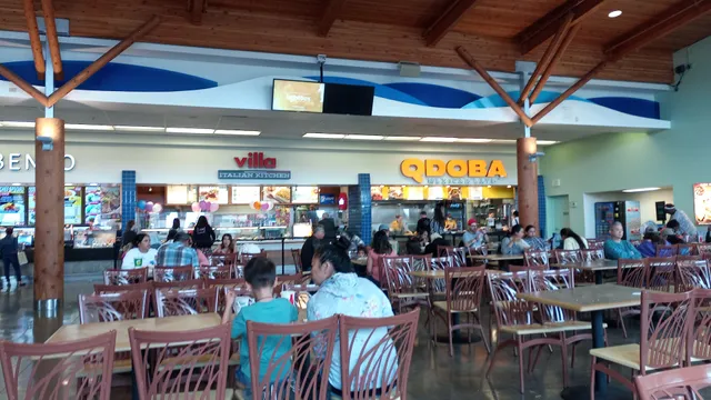 Food Court