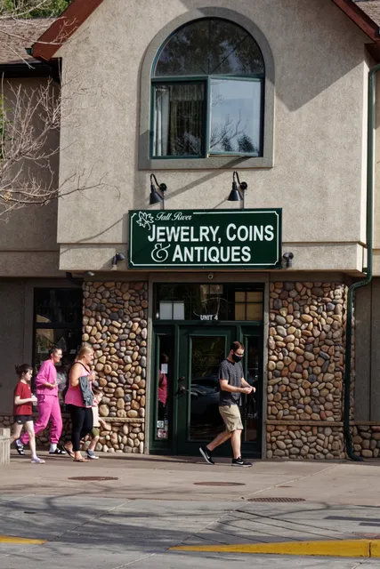 Fall River Antiques Jewelry