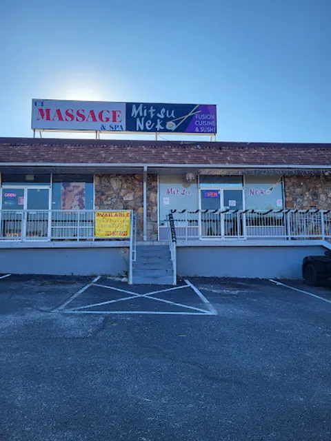 Mitsu Neko Fusion Cuisine & Sushi