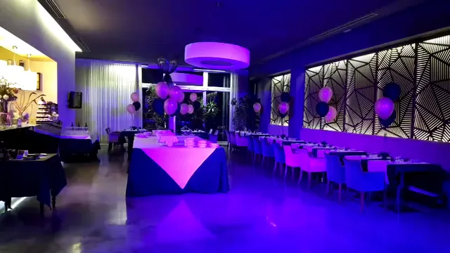 Cosmopolitan Business Hotel