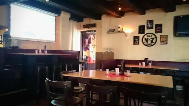 Triple Inn Sportsbar