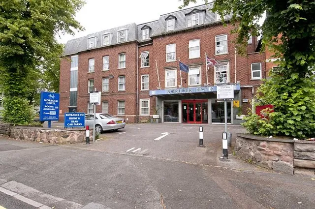 Norfolk Hotel