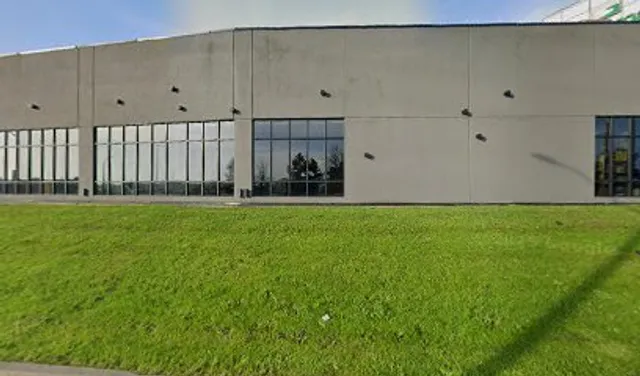 560 Centennial Pkwy N