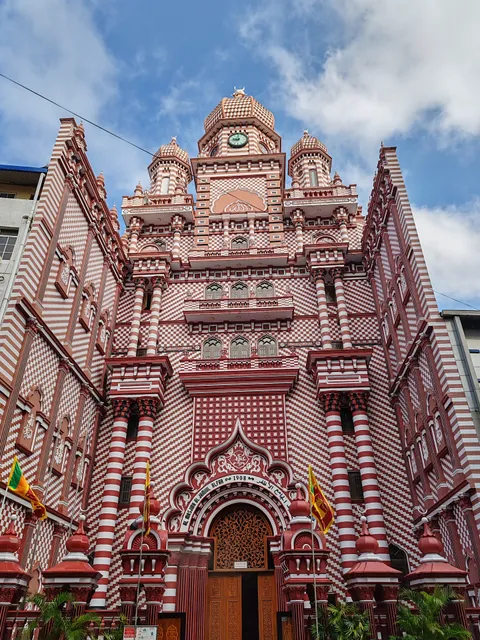 Jami Ul-Alfar Mosque
