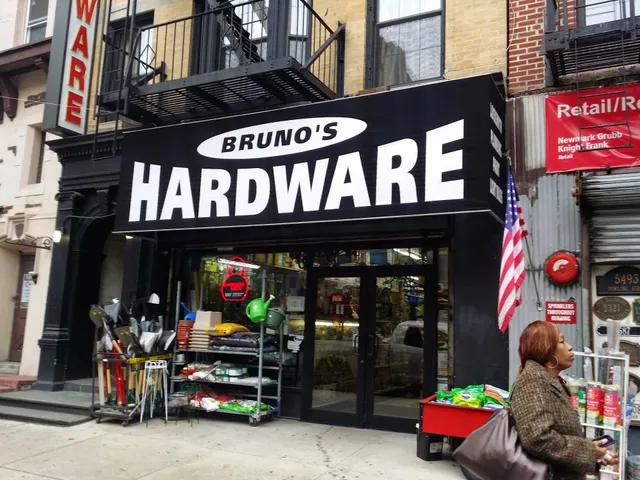 Bruno's Hardware