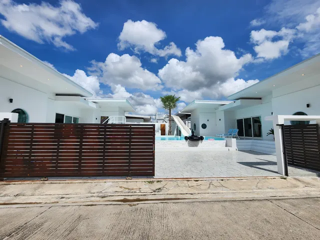 Glory pool villa huahin