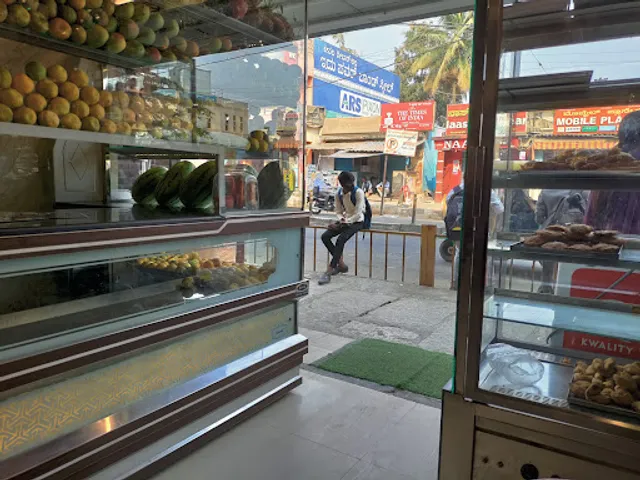 Lulu's Bakery and Cafe