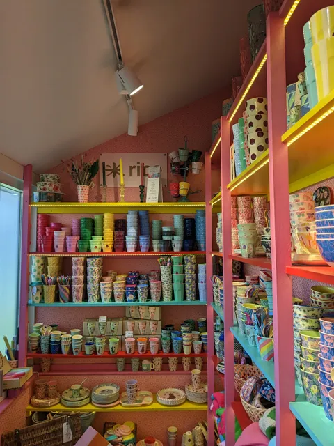 The Whiting Post / Bunting & Bowline