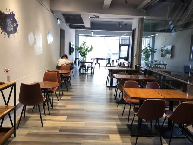 彼得好咖啡三創門市