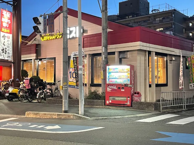 ガスト 豊中向丘店