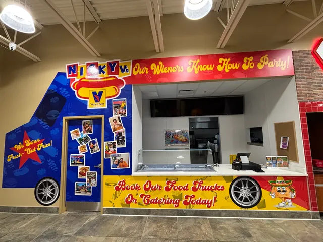 Nicky V's Beef, Dogs, and Food Trucks Bedford Park