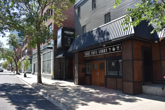 Crash Hotel Downtown Edmonton