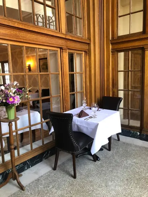 Club 300 is now Social Contract Supper Club