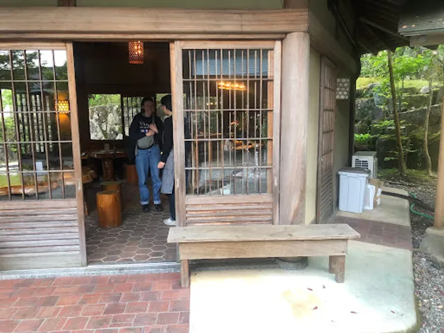 Rokaku Tea House (Hexagon Cafe)