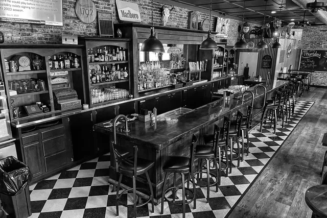 Old School Liquor Bar