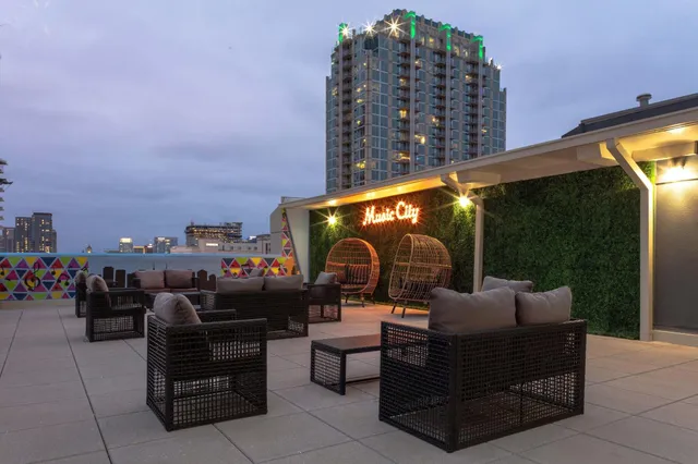 Aloft Nashville West End