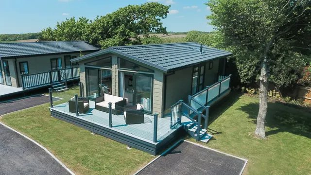 New Forest Lodge Retreat - Shorefield Holidays