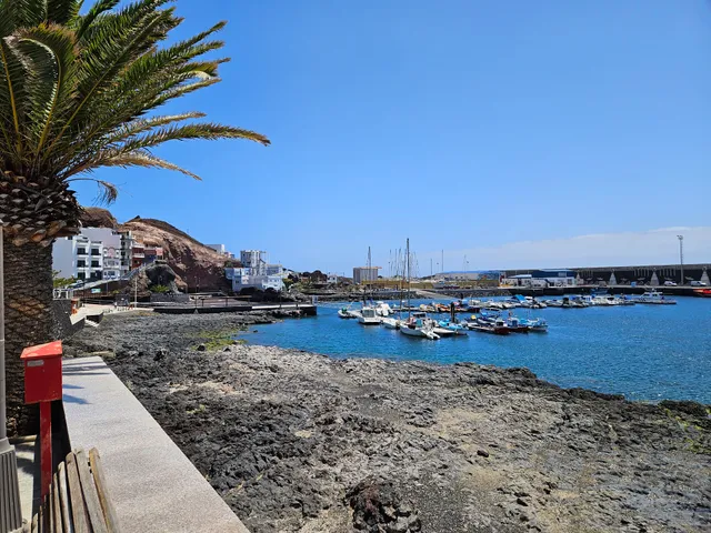 Apartamentos Rocamar I