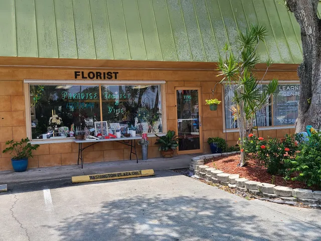 Paradise Florist & Gifts of Sebastian