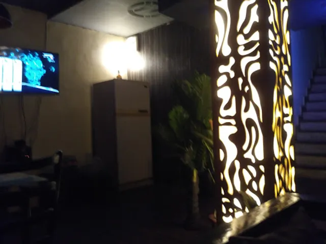 Eat and Meet Restaurant