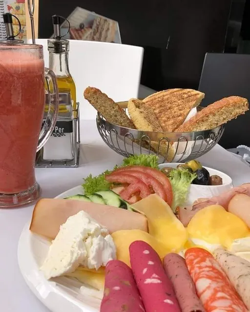 ملبنة الاصدقاء