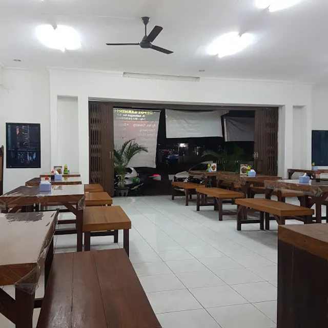 Depot Nasi Ambengan SARMINTEN